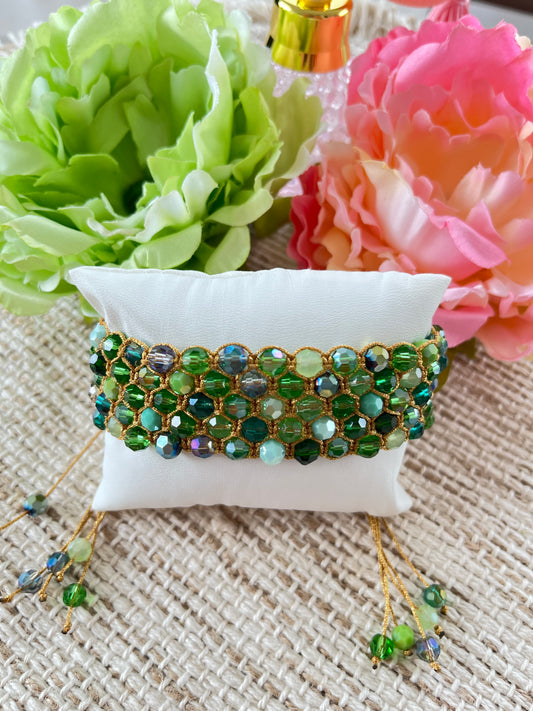 Colección Destellos De Seda & Cristal ( Estilo Brazalete De 5 Hilos en tonos verdes )