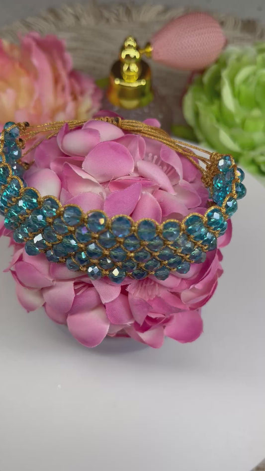 Colección: Destellos De Seda & Cristal ( Estilo Brazalete De 5 Hilos En Color Azul)